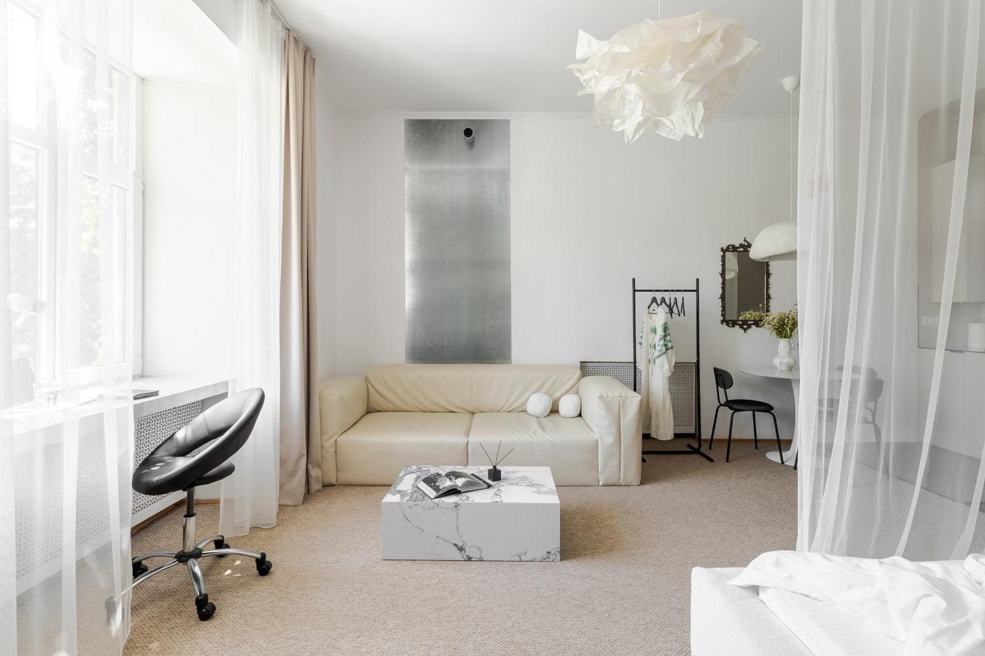 Netflix And Chill Apartment Lviv Ngoại thất bức ảnh